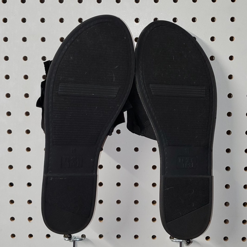 Sandals - Picture 4 of 4